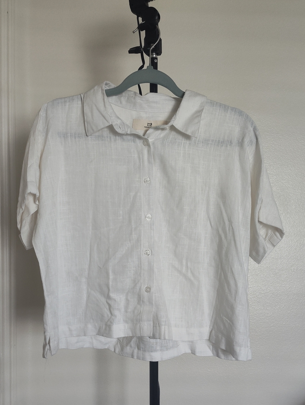 Cropped White Button-Front  Shirt